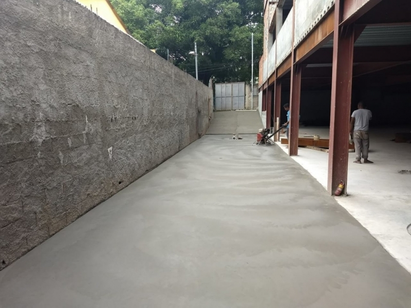 piso de concreto estacionamento